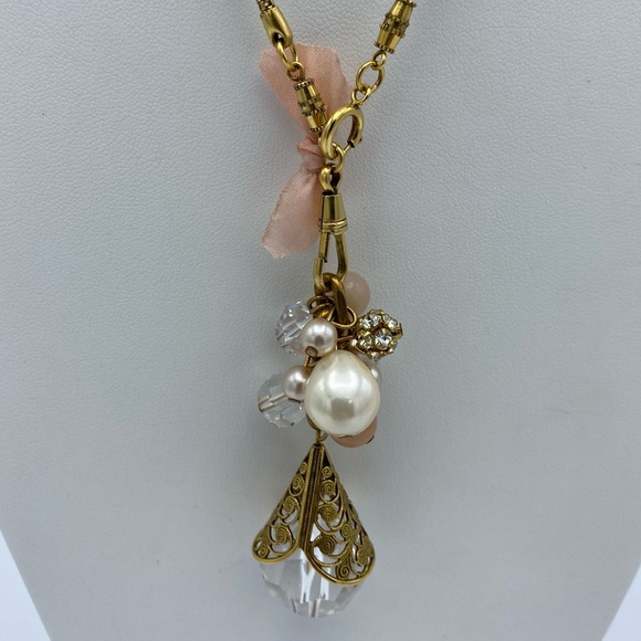 Faux Pearl Beaded Bow Gold Tone Y Necklace - Picture 8 of 9